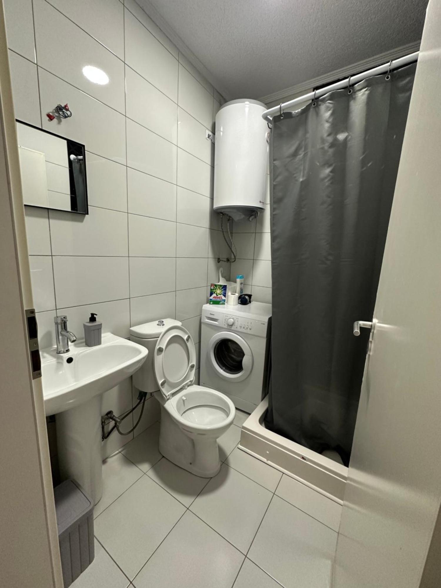 Apartment Guri Pristina Esterno foto